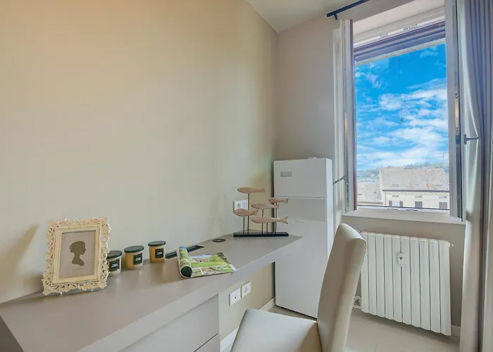 Apartman Viktor House - 100m Near - Happy Salò
