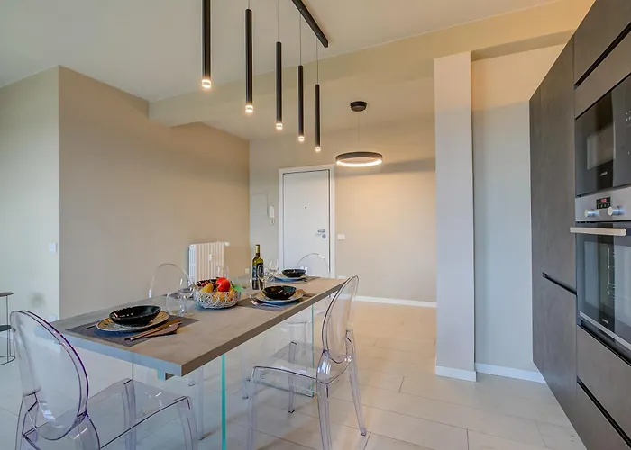 Apartman Viktor House - 100m Near - Happy