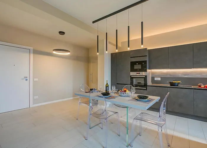 Apartman Viktor House - 100m Near - Happy *