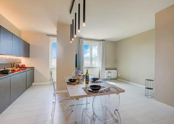 Viktor House - 100m Near - Happy Apartman